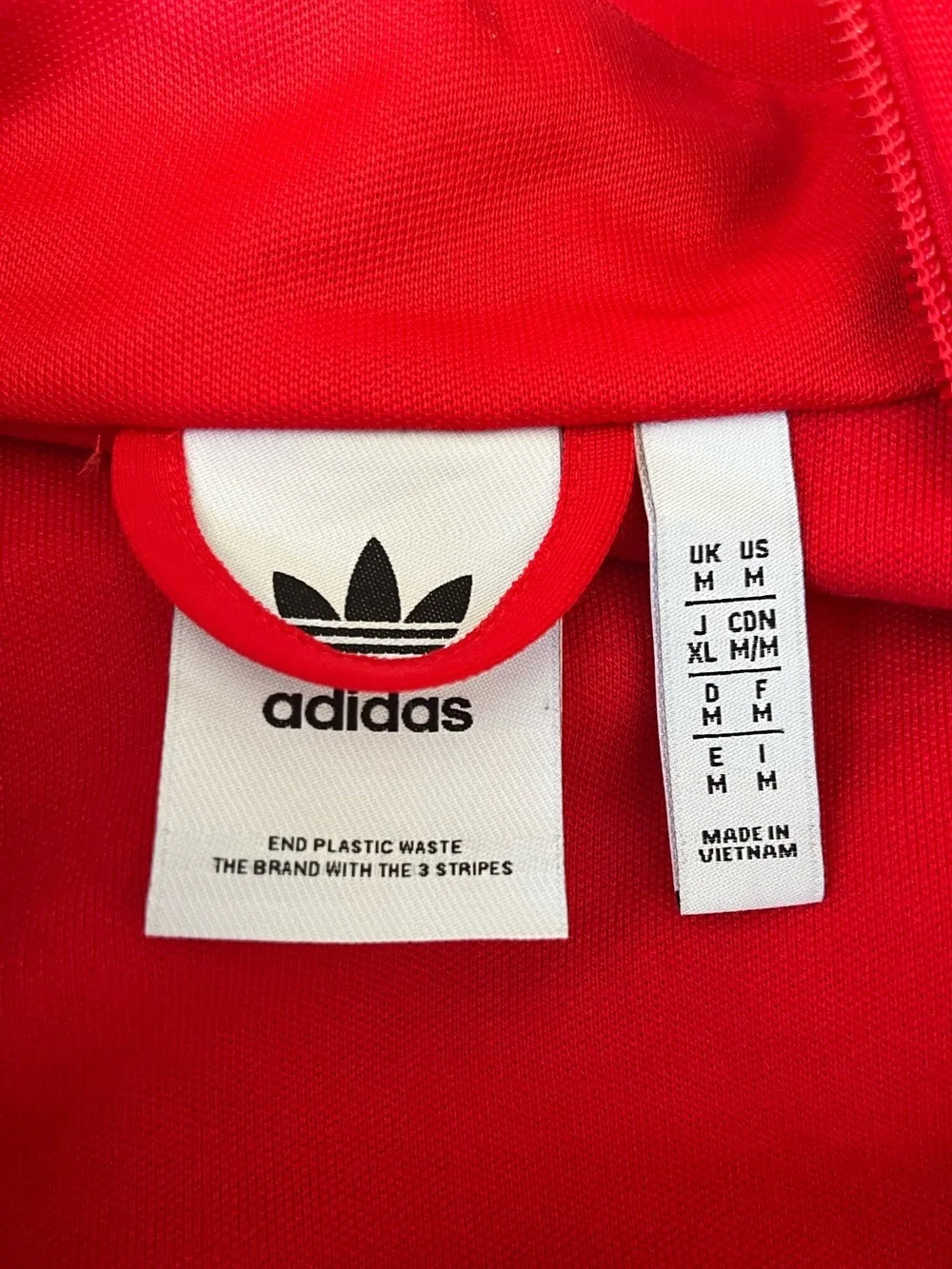 Adidas men’s ADICOLOR CLASSICS CUT LINE red TRACK JACKET size M